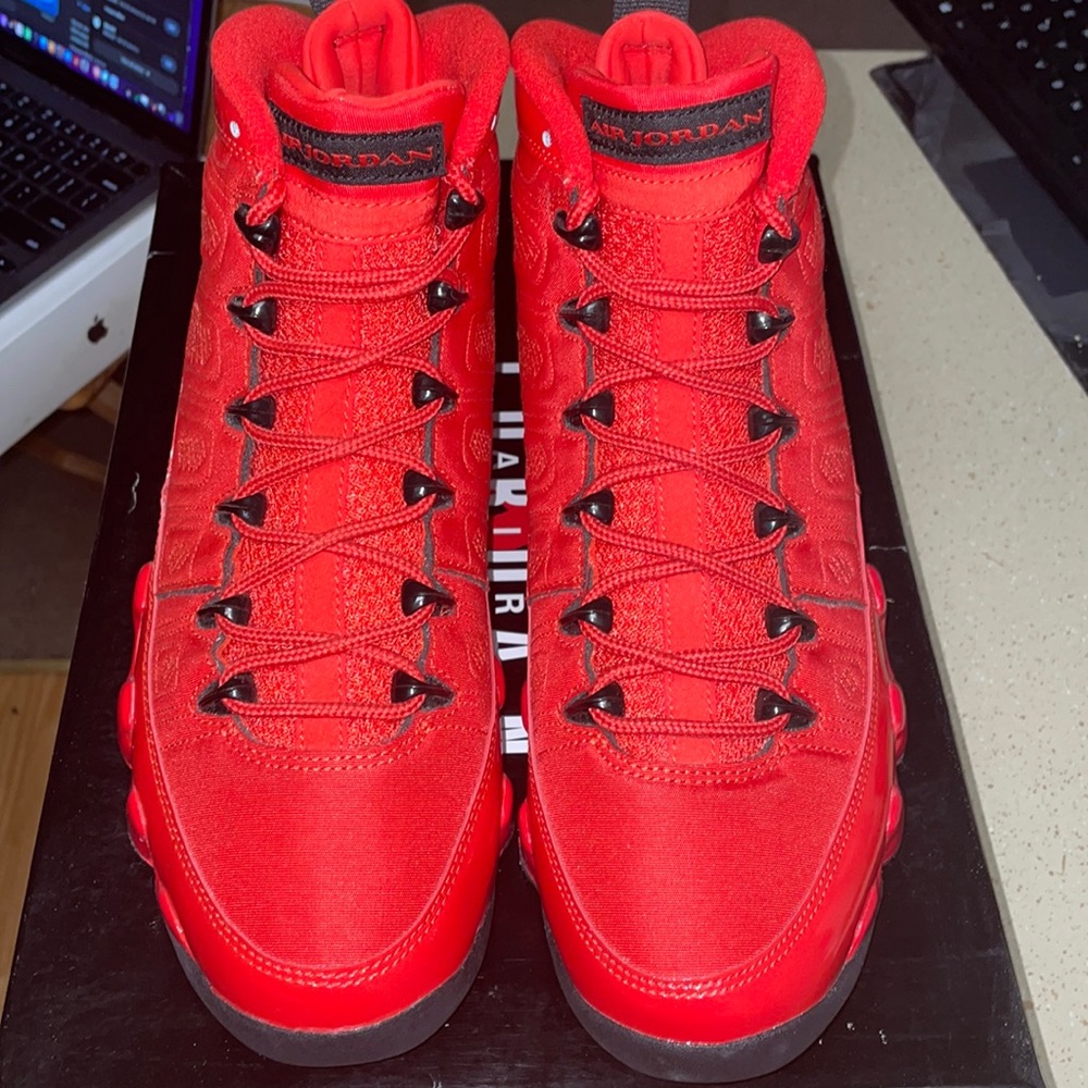 Air Jordan 9 Retro